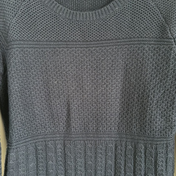 Athleta Borealis Wool Blend knit Sweater pullover in Navy Blue size Medium - Picture 5 of 11